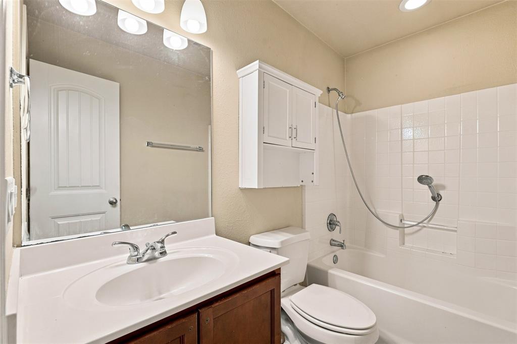 613 Therese Ct. Property Photo 20