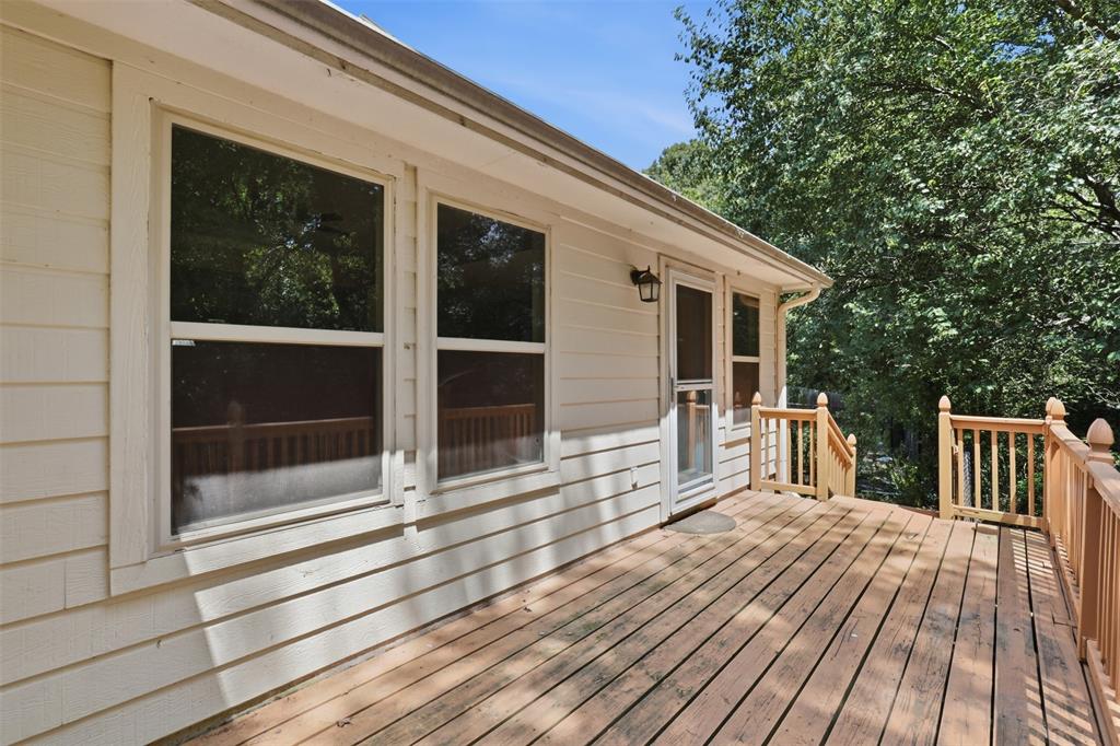 613 Therese Ct. Property Photo 26