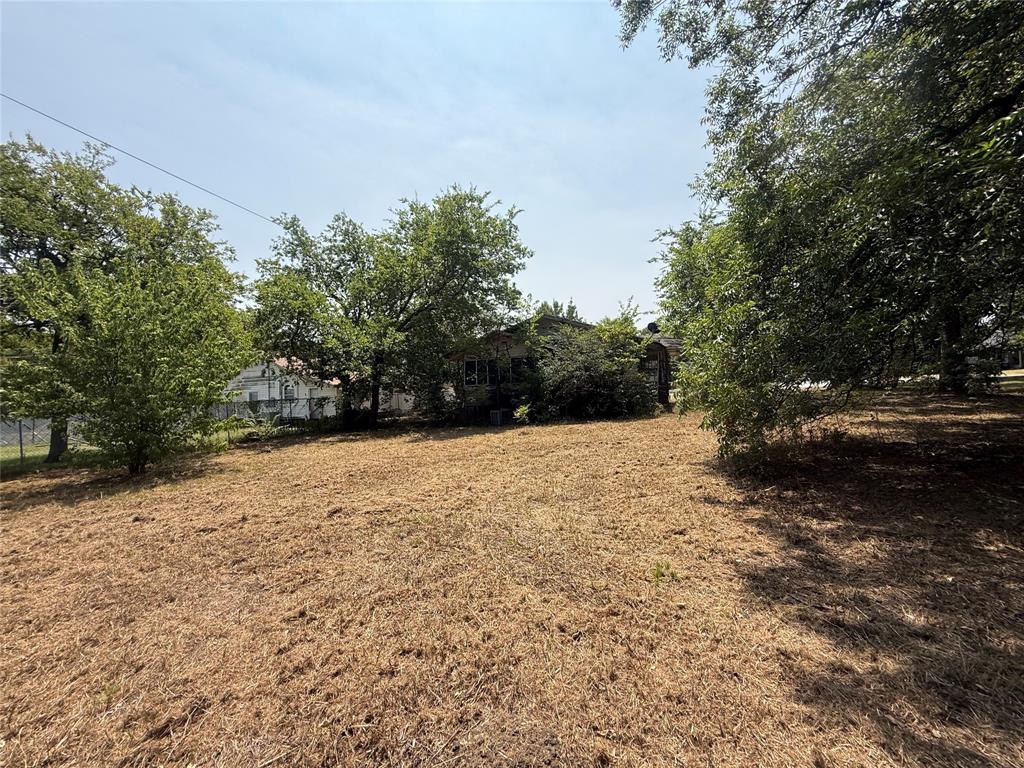 204 W Maple Street Property Photo 1