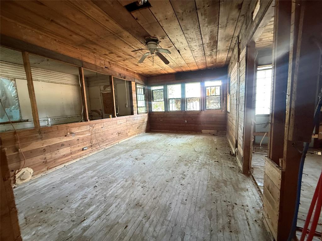 204 W Maple Street Property Photo 11