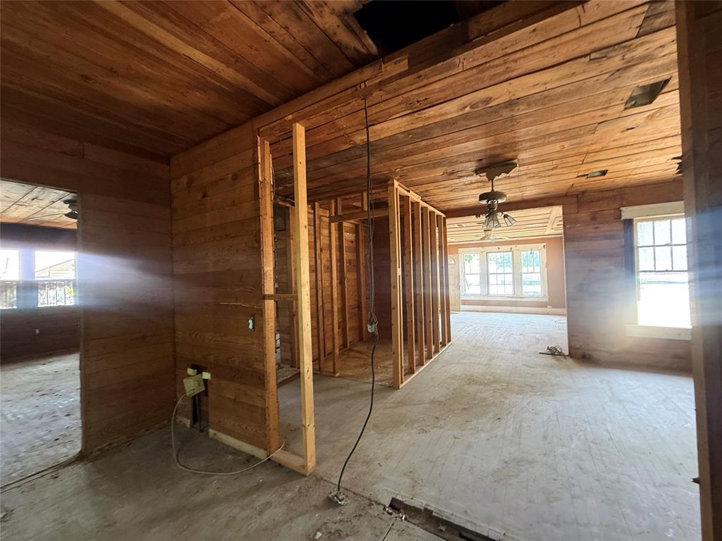 204 W Maple Street Property Photo 13