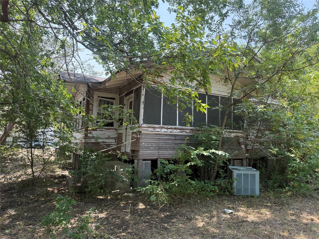 204 W Maple Street Property Photo 16