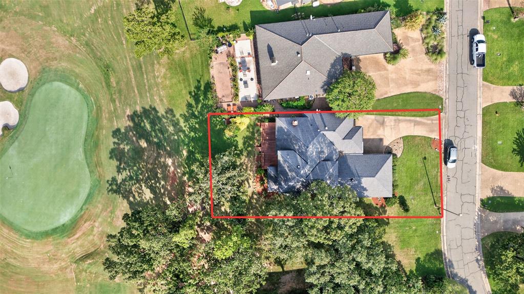 10090 Chenier Point Property Photo 3