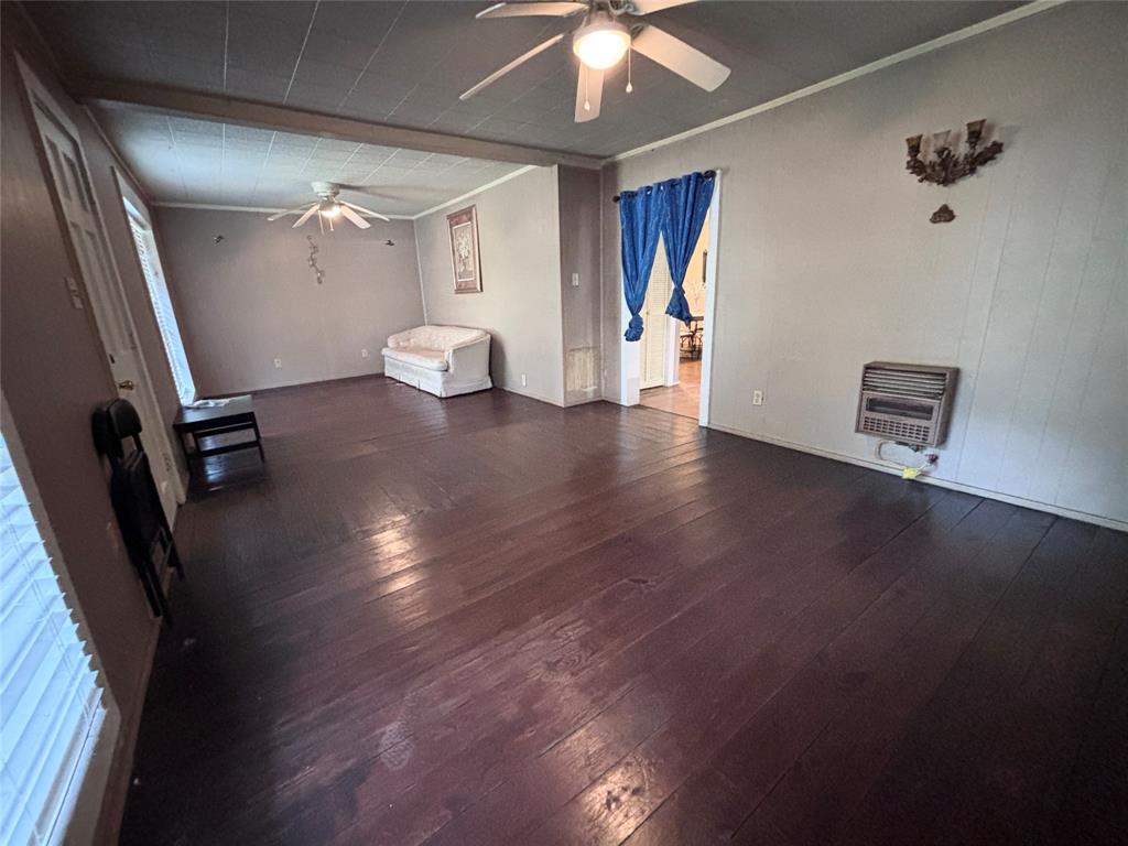 215 Cleveland Property Photo 11