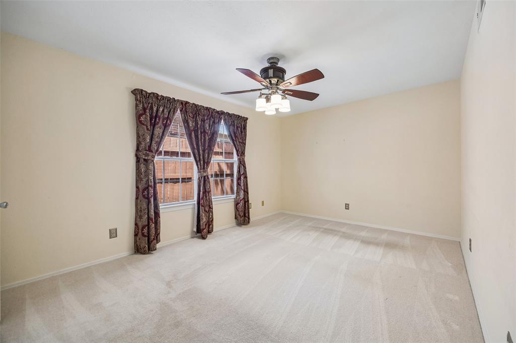 1524 Livingston Drive Property Photo 12