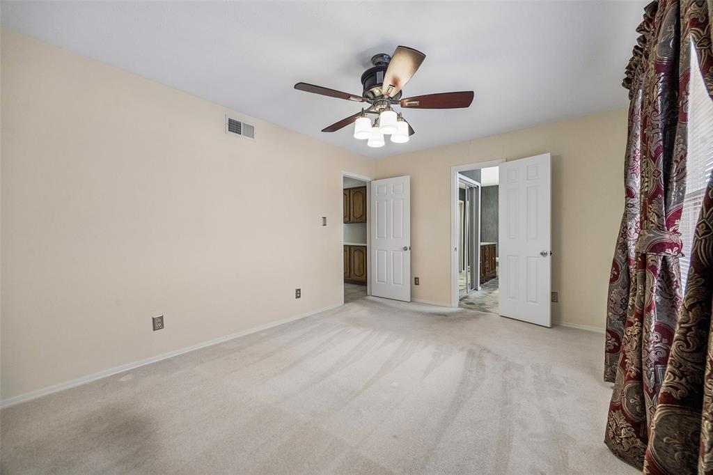 1524 Livingston Drive Property Photo 14