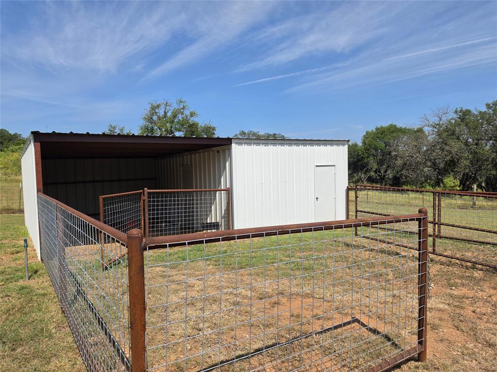 1717 County Road 318 Property Photo 5