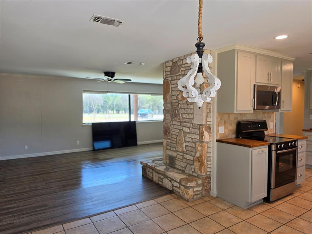 1717 County Road 318 Property Photo 11