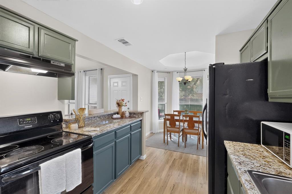 579 Trout Street Property Photo 10