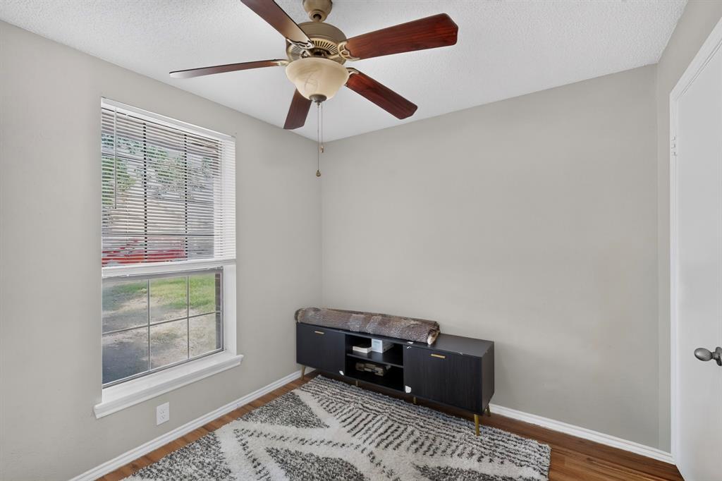 579 Trout Street Property Photo 19