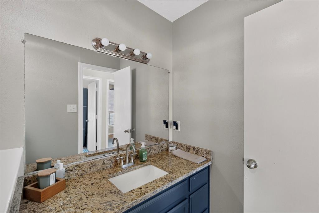 579 Trout Street Property Photo 23