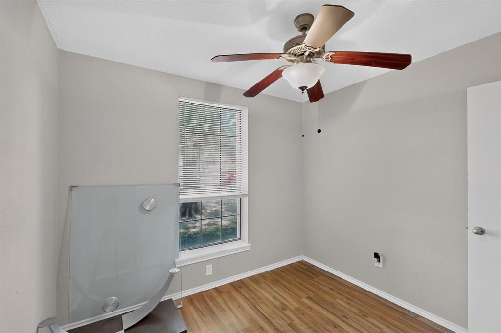 579 Trout Street Property Photo 25