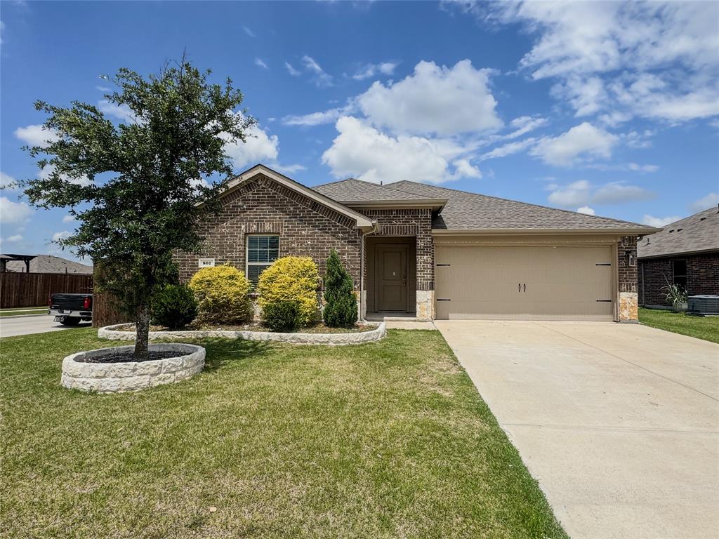 801 Meadow Creek Lane Property Photo 1