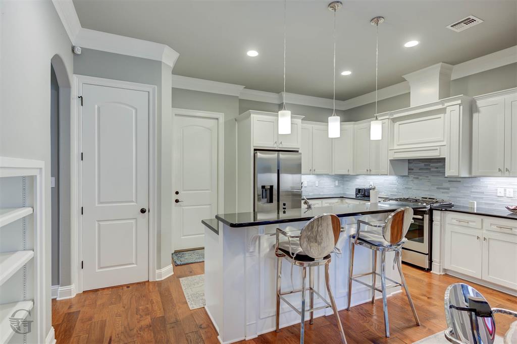 115 Andrew Place Property Photo 11