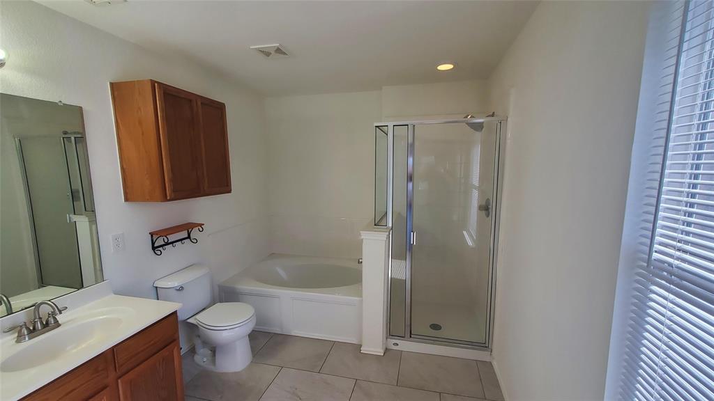 109 Southwestern Drive Property Photo 10