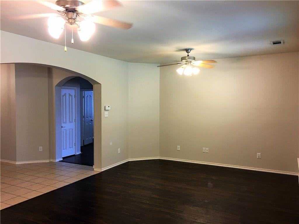 8004 Ranchvale Lane Property Photo 4