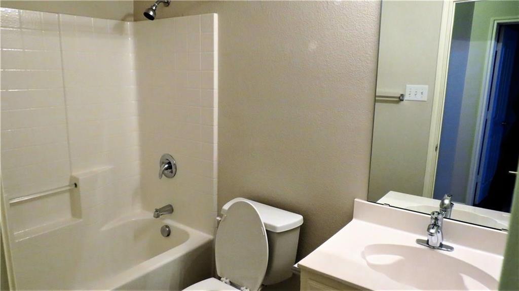 8004 Ranchvale Lane Property Photo 23