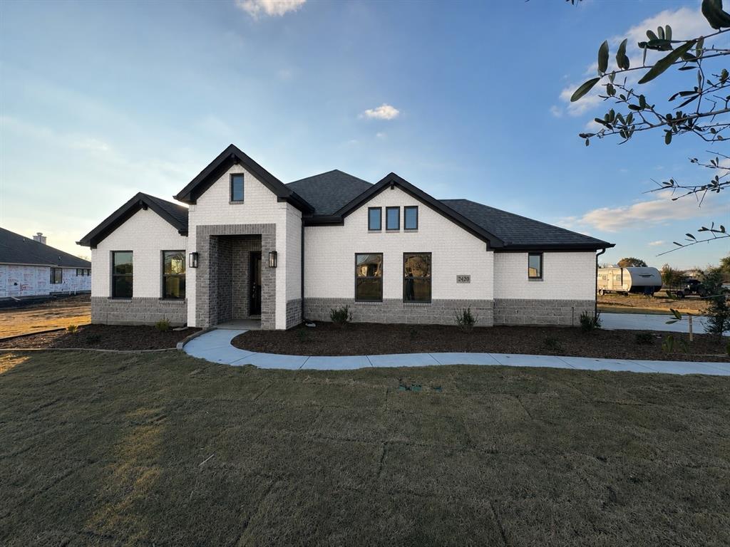 7015 Lilly Lane