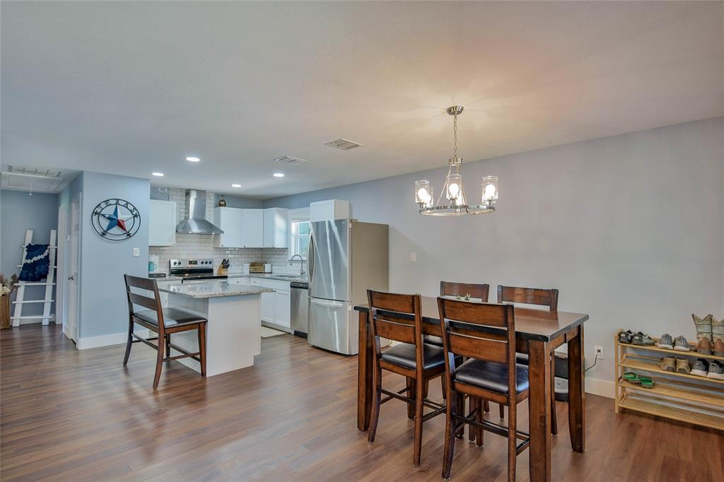 903 Comanche Cove Drive Property Photo 4