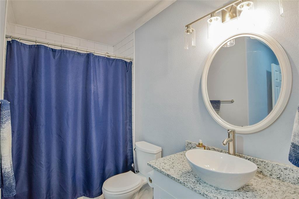 903 Comanche Cove Drive Property Photo 13
