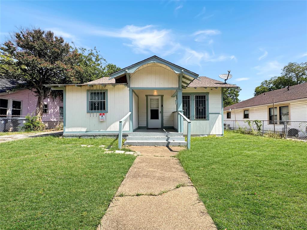 1427 Claude Street Property Photo 1