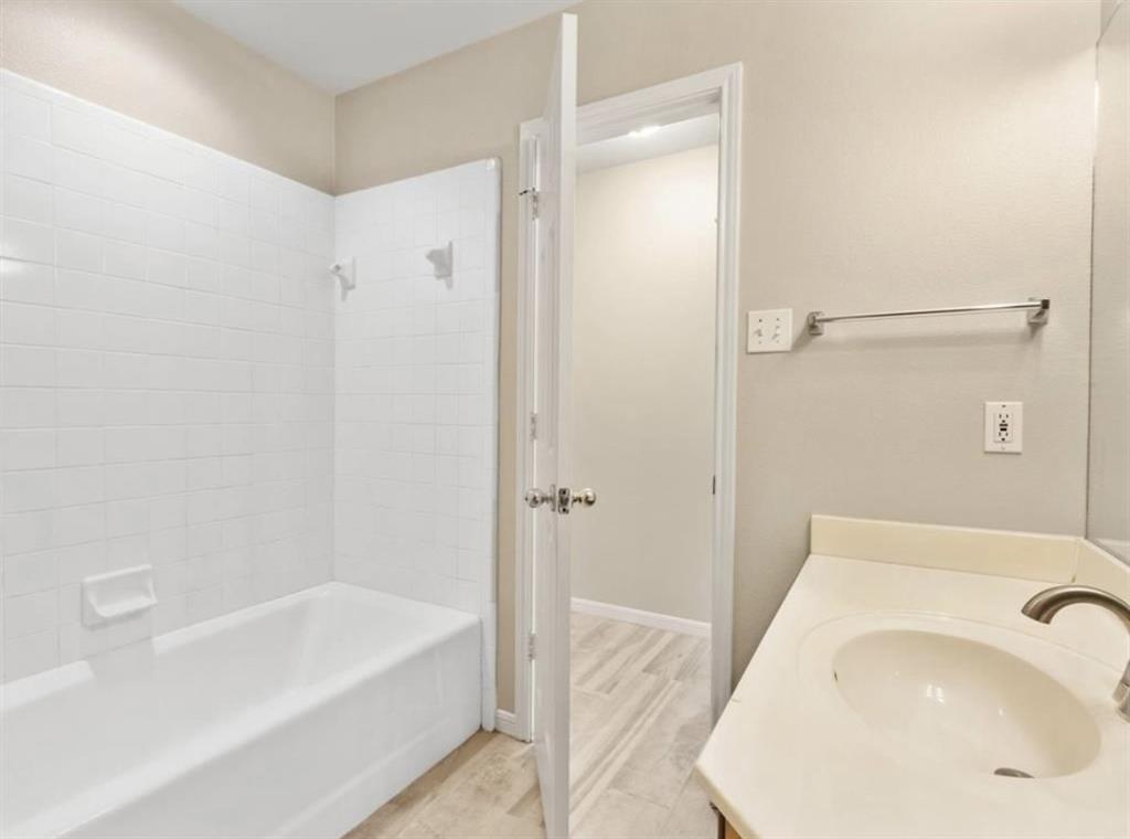 5313 Mission Circle Property Photo 19