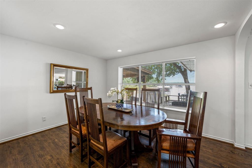 211 Lake Front Drive Property Photo 14