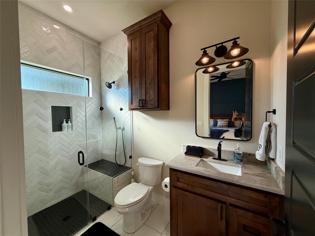 1526 Half Moon Circle Property Photo 10