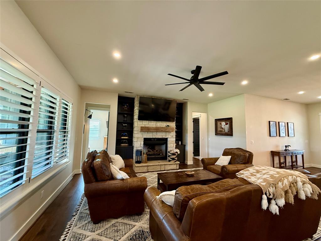 1526 Half Moon Circle Property Photo 11