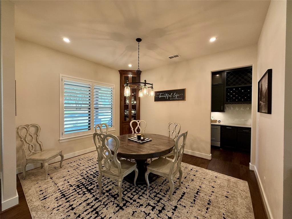 1526 Half Moon Circle Property Photo 12