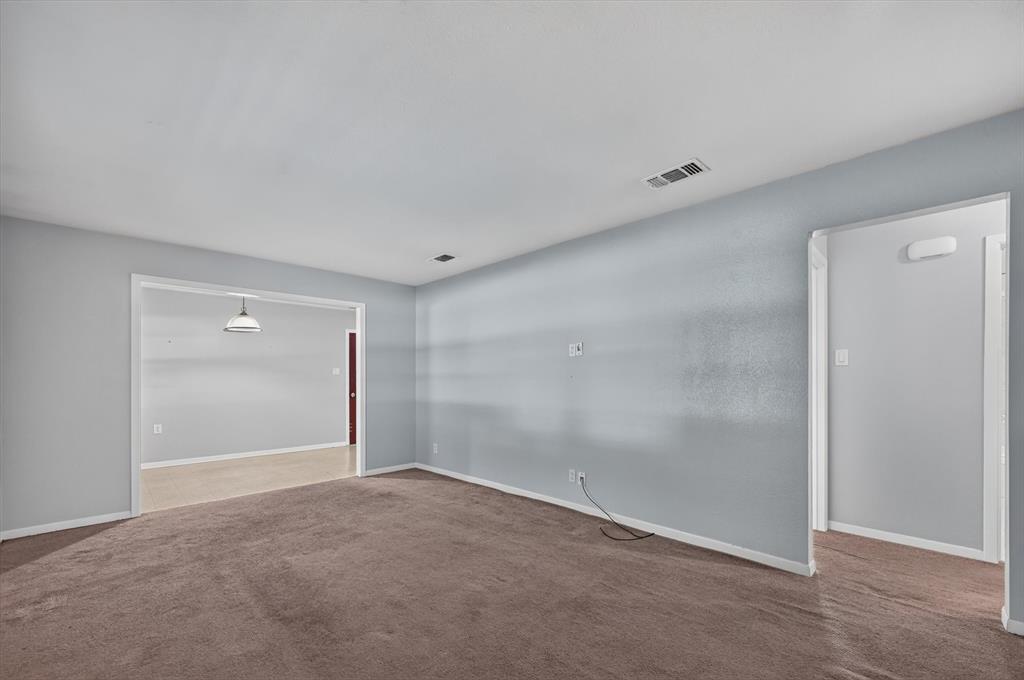 108 S Lakeview Drive Property Photo 6