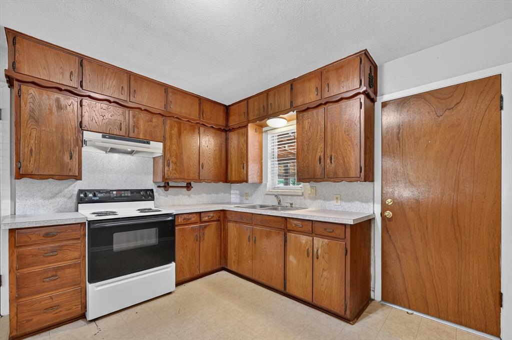108 S Lakeview Drive Property Photo 15