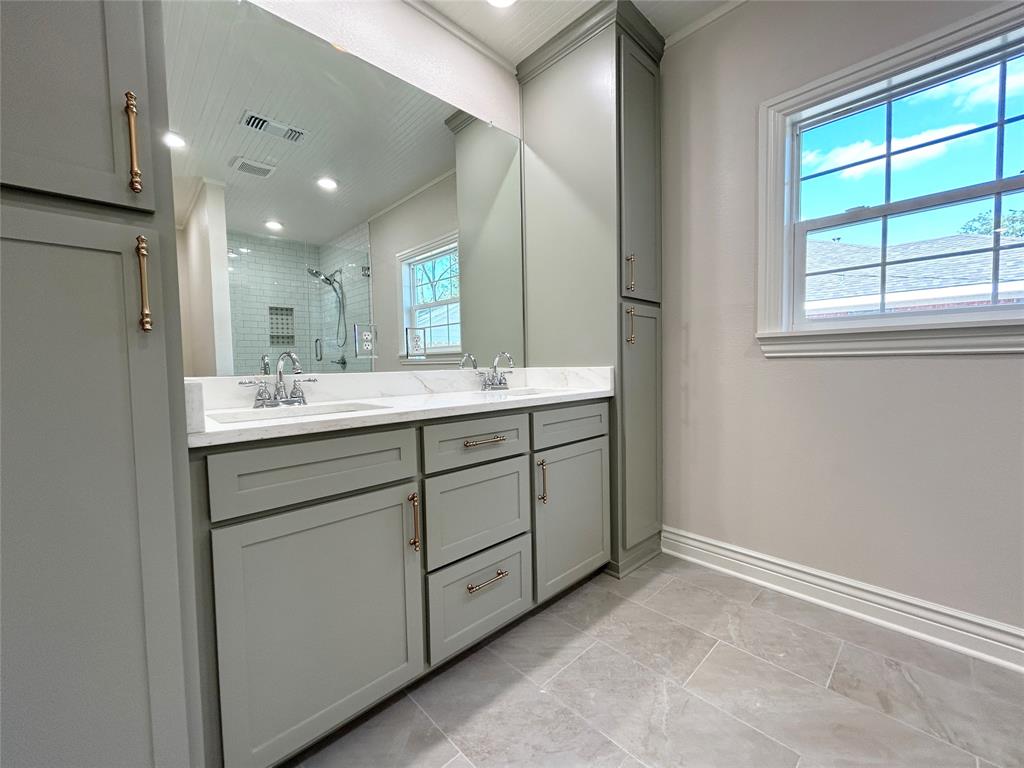 118 Kyle Street Property Photo 17