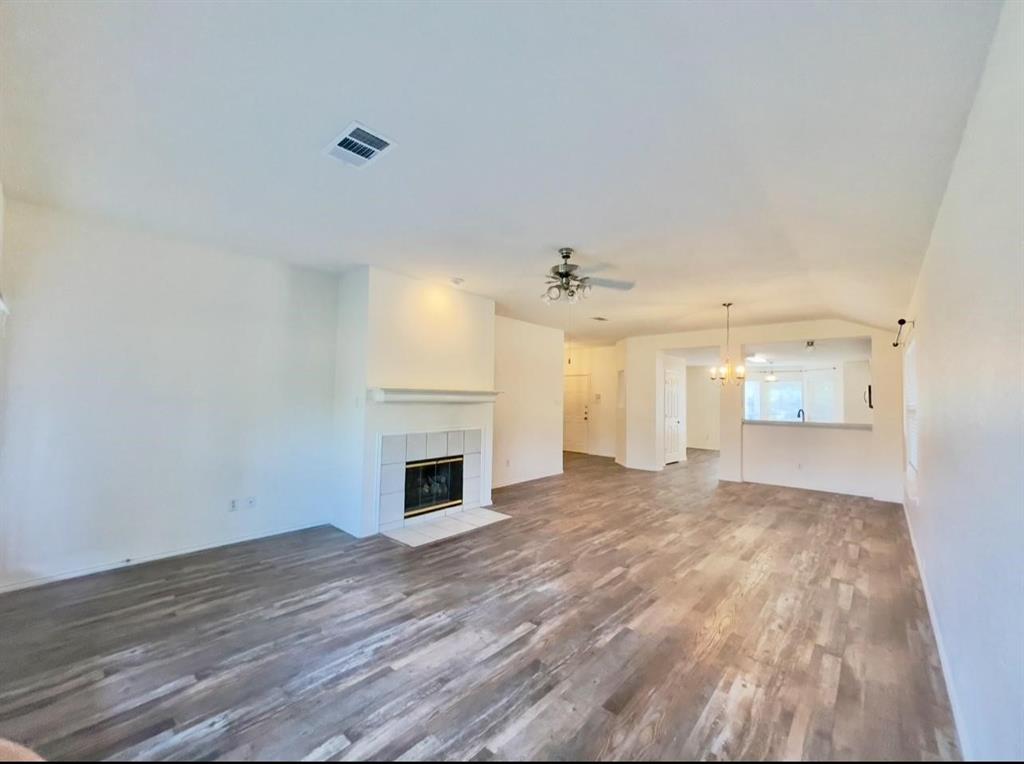 9117 Bastille Way Property Photo 6
