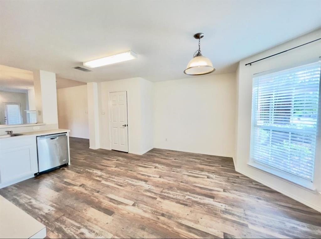 9117 Bastille Way Property Photo 7