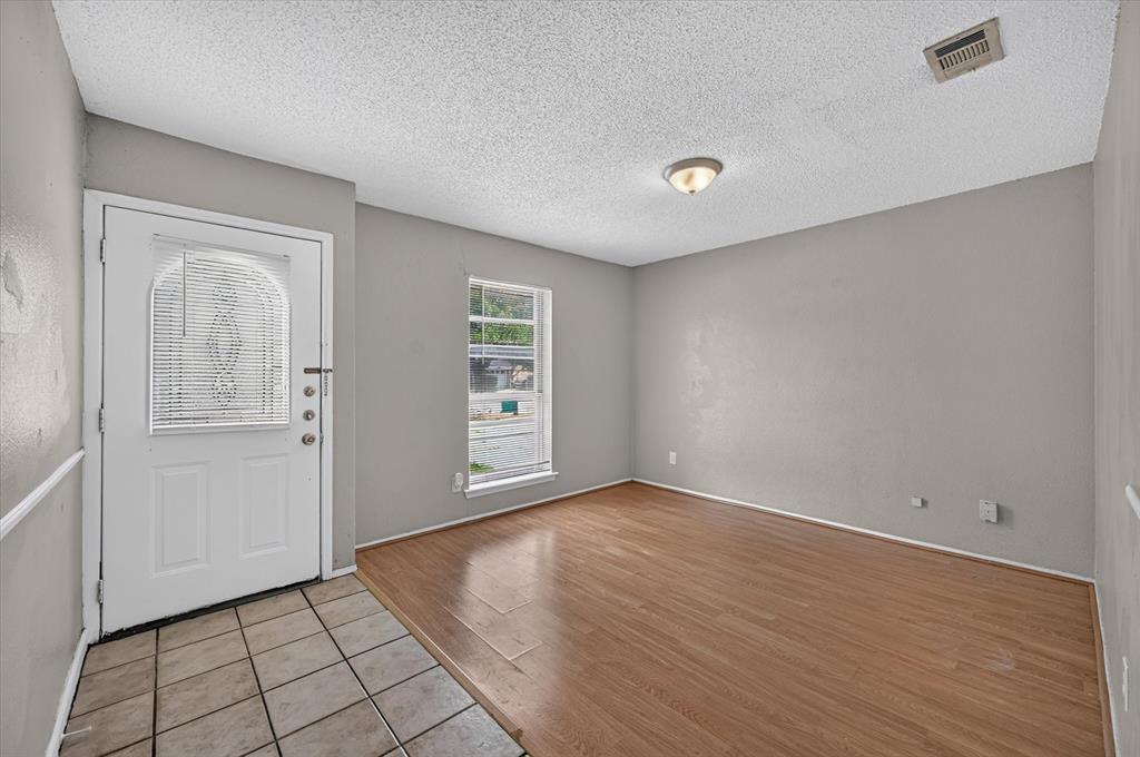 1123 Venus Street Property Photo 3