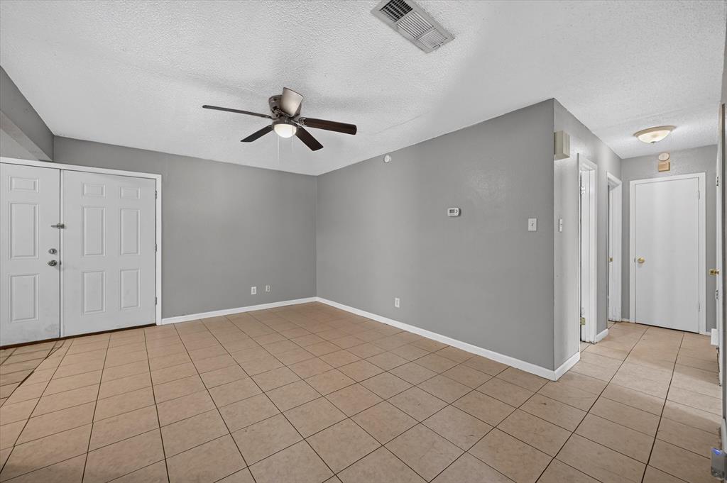 1123 Venus Street Property Photo 8