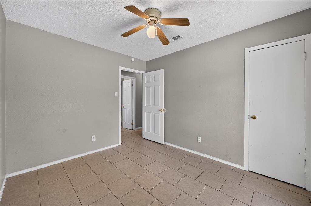1123 Venus Street Property Photo 20