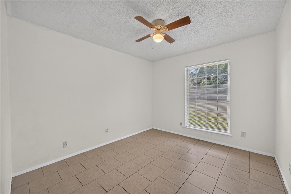 1123 Venus Street Property Photo 22