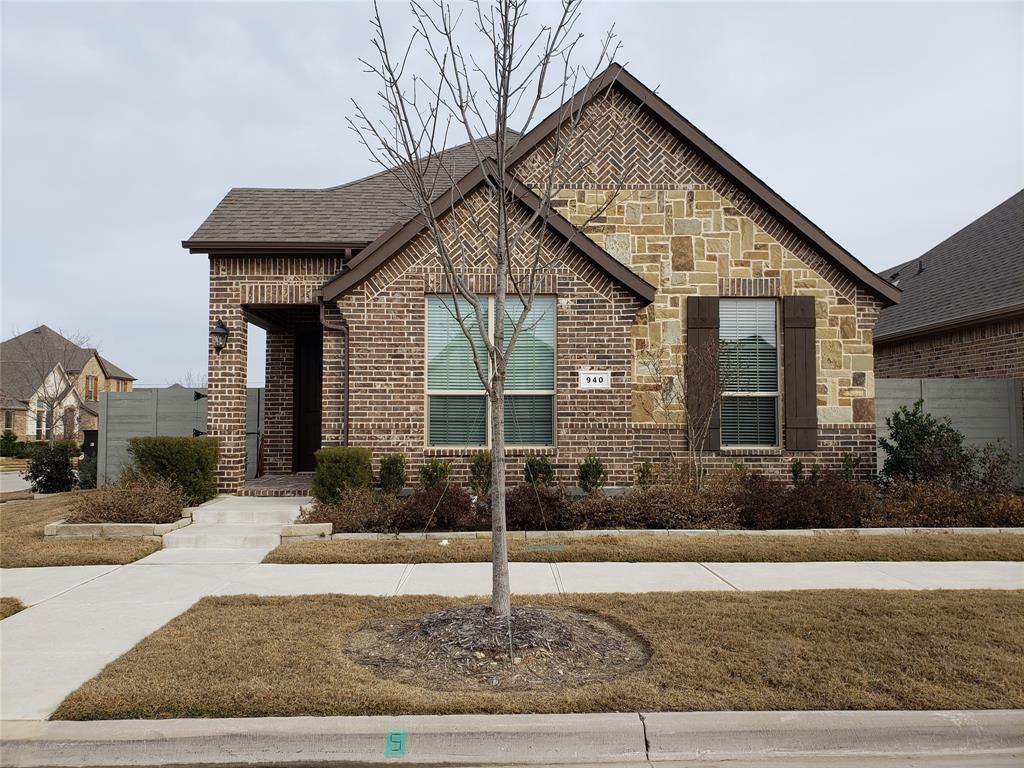 940 Parkside Drive Property Photo 1