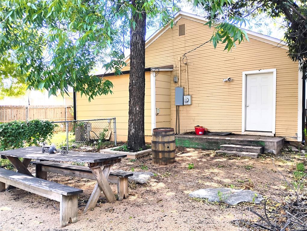 1357 Meander Street Property Photo 13