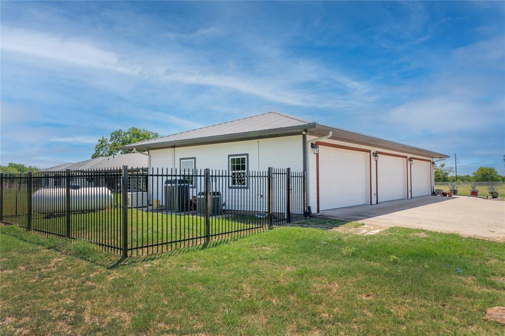 608 Bush Drive Property Photo 29