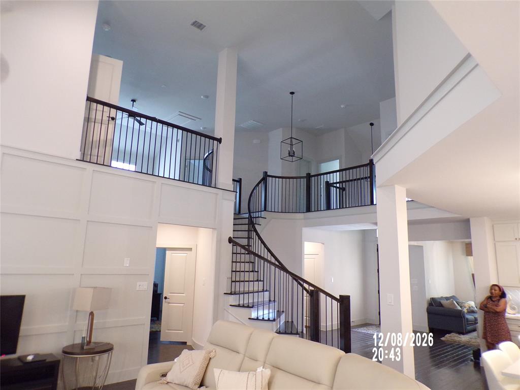 9620 Westchester Property Photo 11