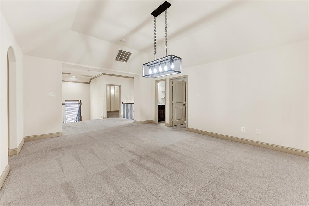 7013 Brook Forest Circle Property Photo 9