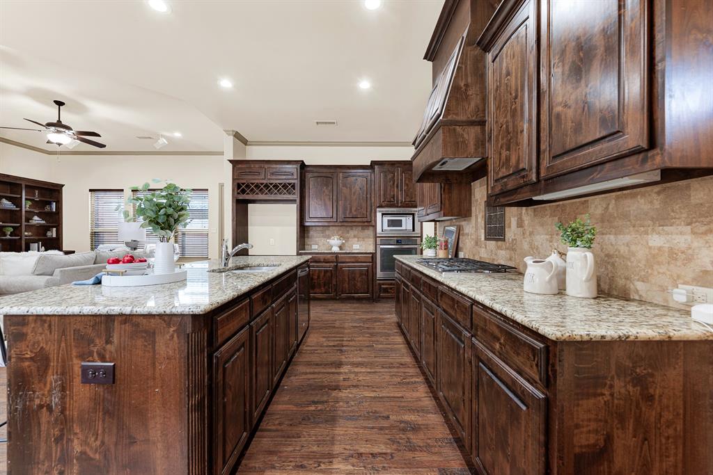 7013 Brook Forest Circle Property Photo 16