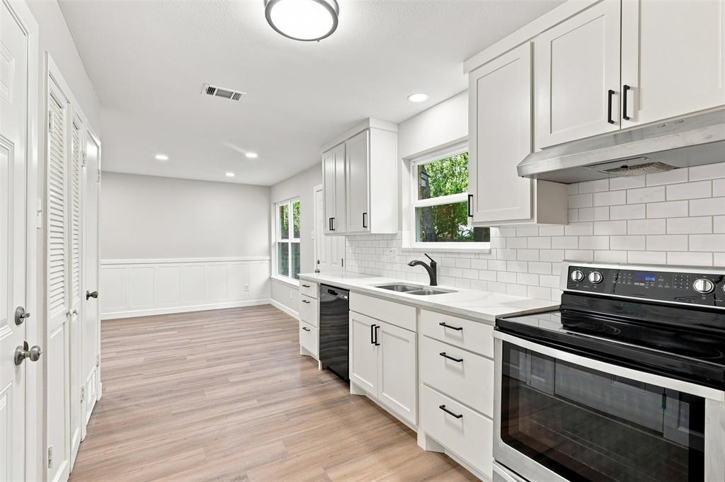 2730 Ridgewood Street Property Photo 12
