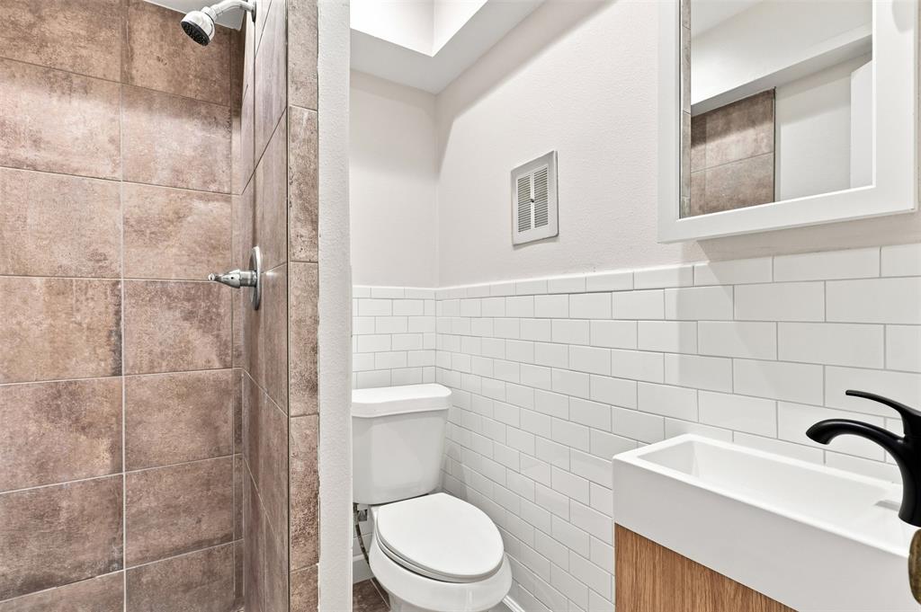 2730 Ridgewood Street Property Photo 21