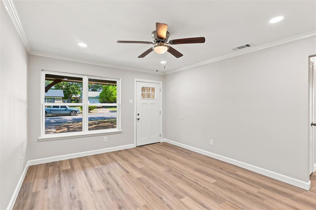 2730 Ridgewood Street Property Photo 23