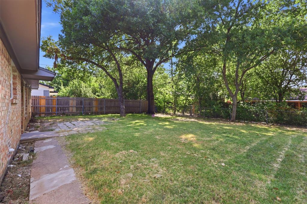 2730 Ridgewood Street Property Photo 24