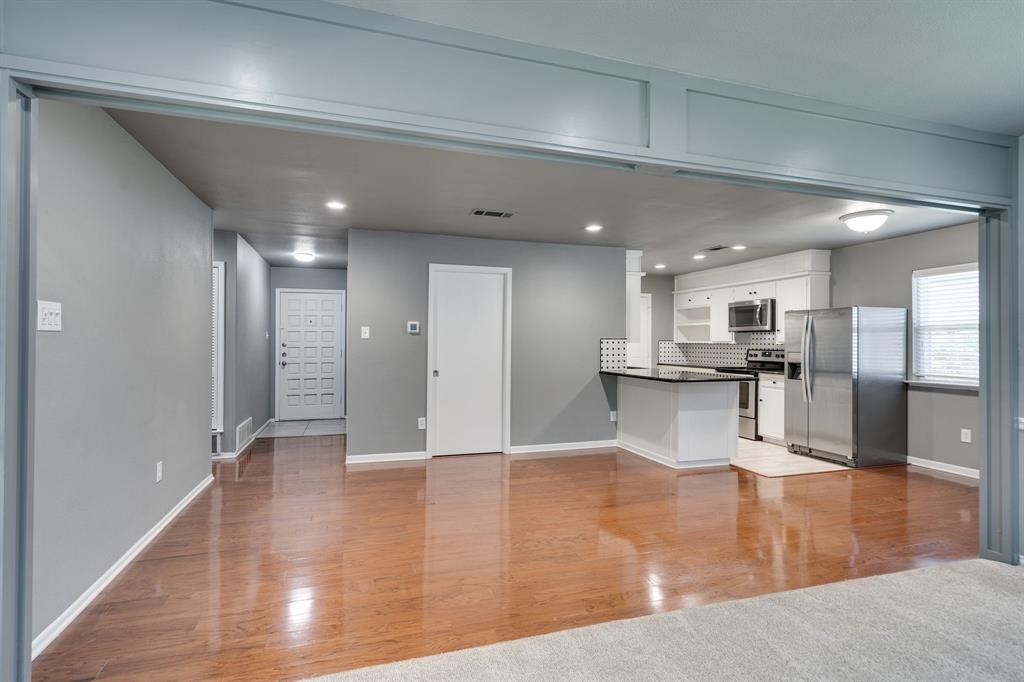 6980 Cox Lane Property Photo 8